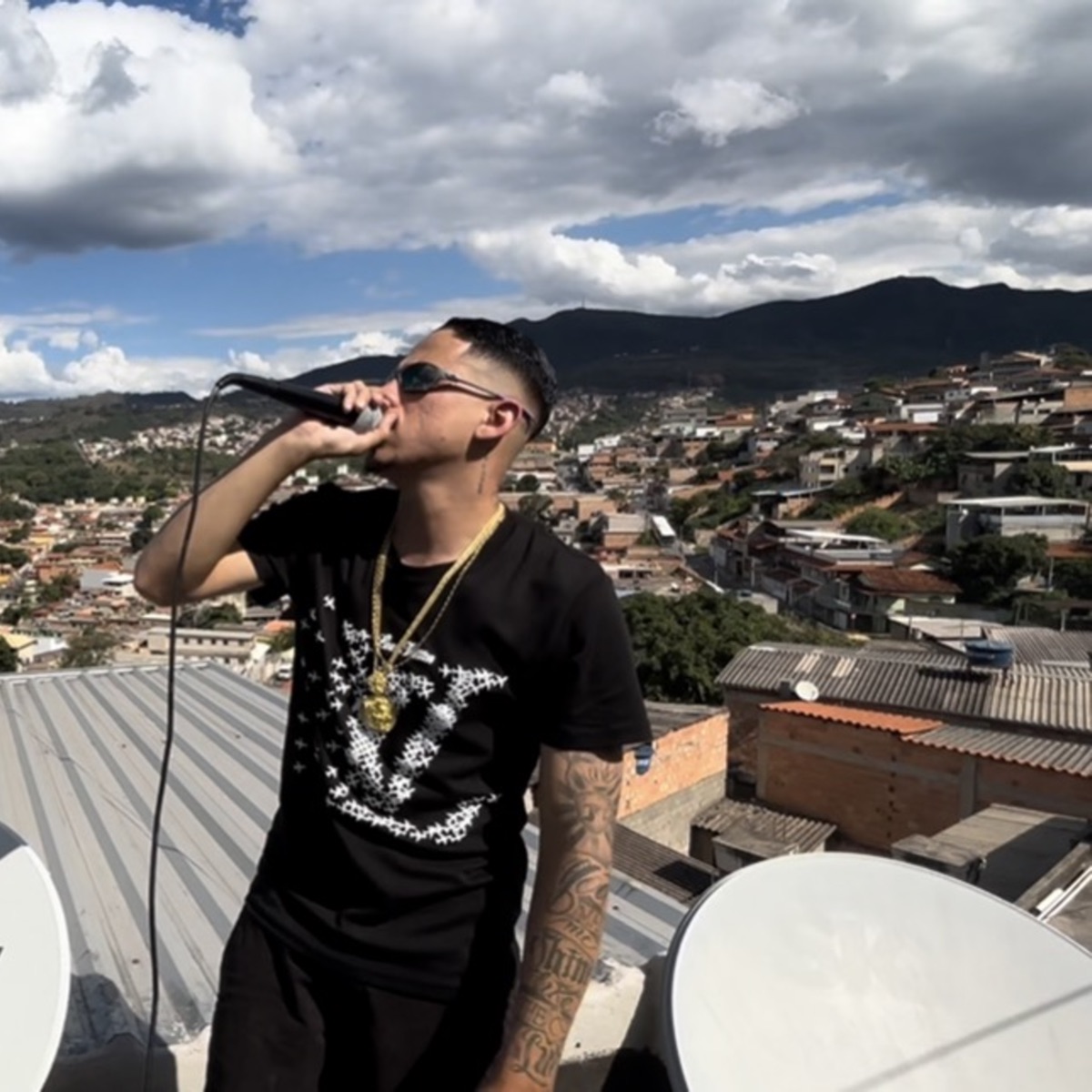 Já Faz Mó Tempão - Single by vinni2n album cover