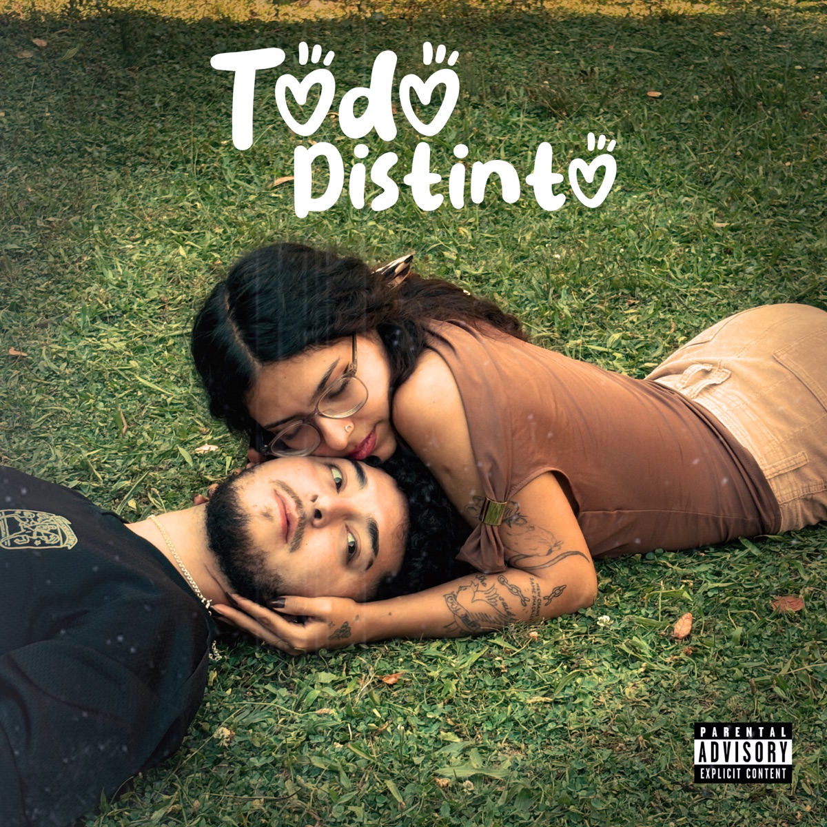 Todo Distinto - Single by Gryder album cover