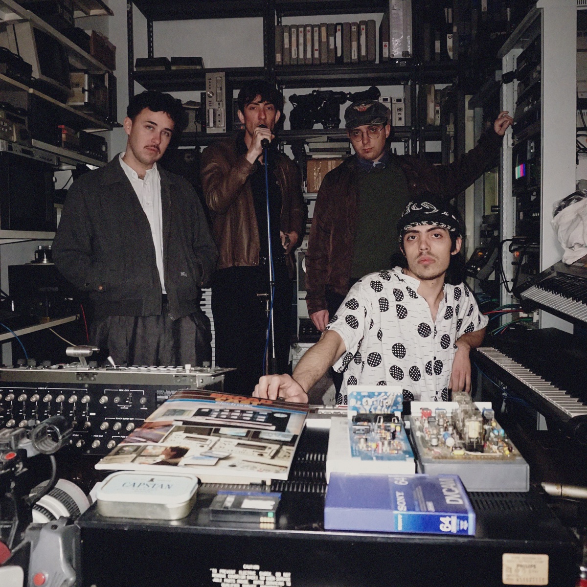Noticias De Ayer by Snob Altivo, Carlo Frio, Leftee & Falsogangster album cover