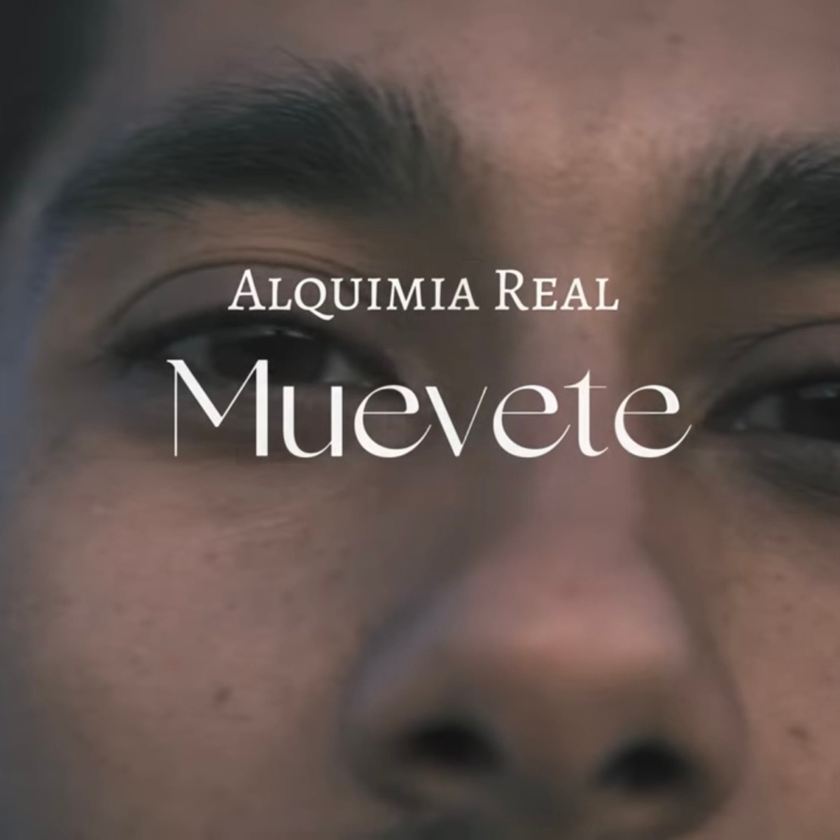 Muévete - Single by Alquimia Real album cover