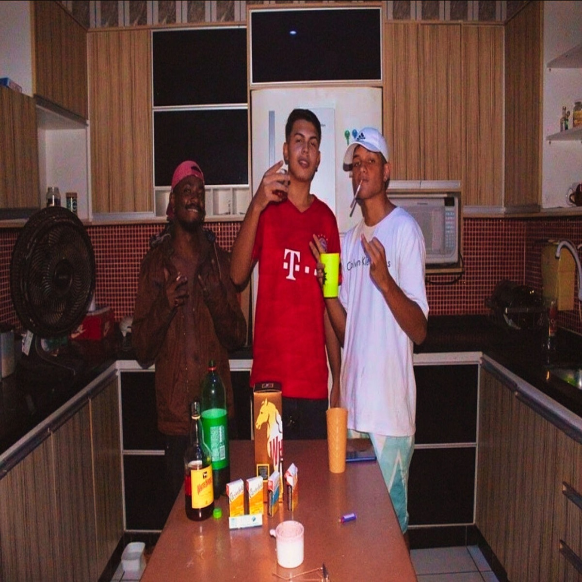 Everest (feat. Alvorada Records & Young.Riúri) - Single by Daimon D.Uzivert album cover