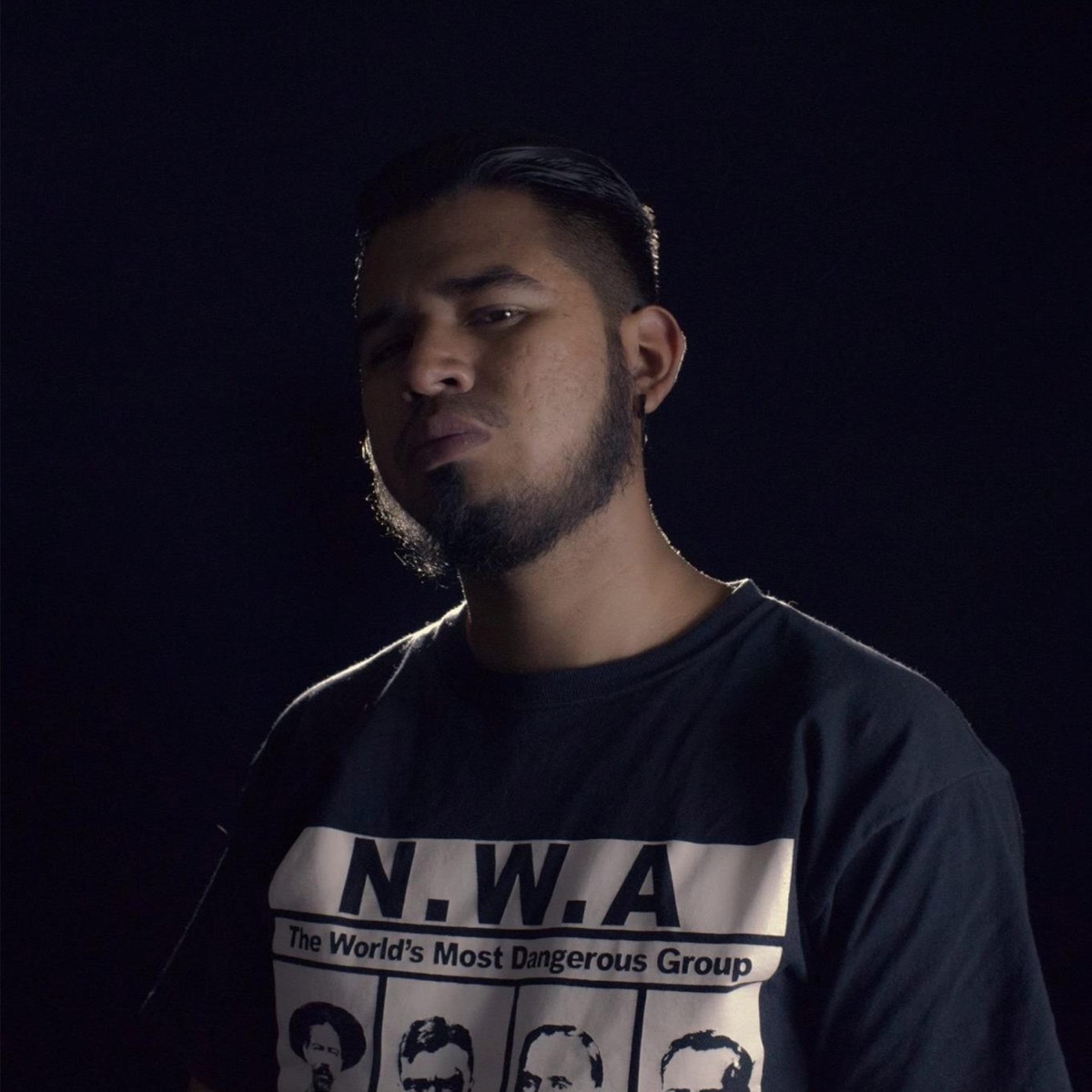 Nada Es Lo Que Aparenta (feat. NEXXO EMME) - Single by Raphcore album cover