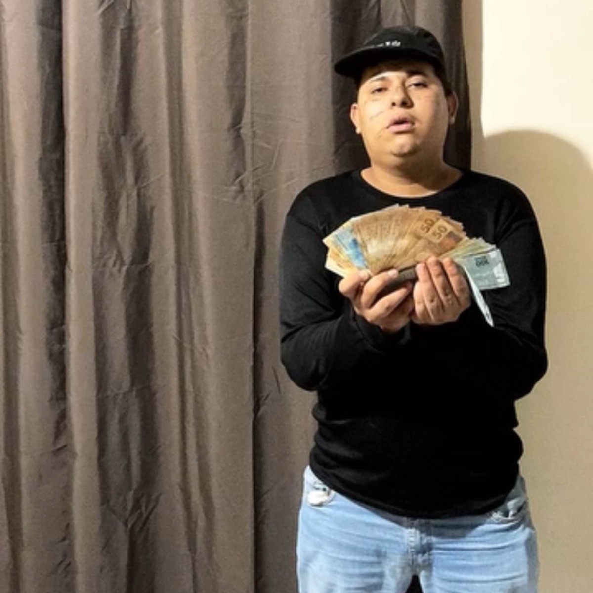 Essa merda me magoou, poste tá mijando no cachorro (feat. neneka) - Single by psicopatadchicago album cover