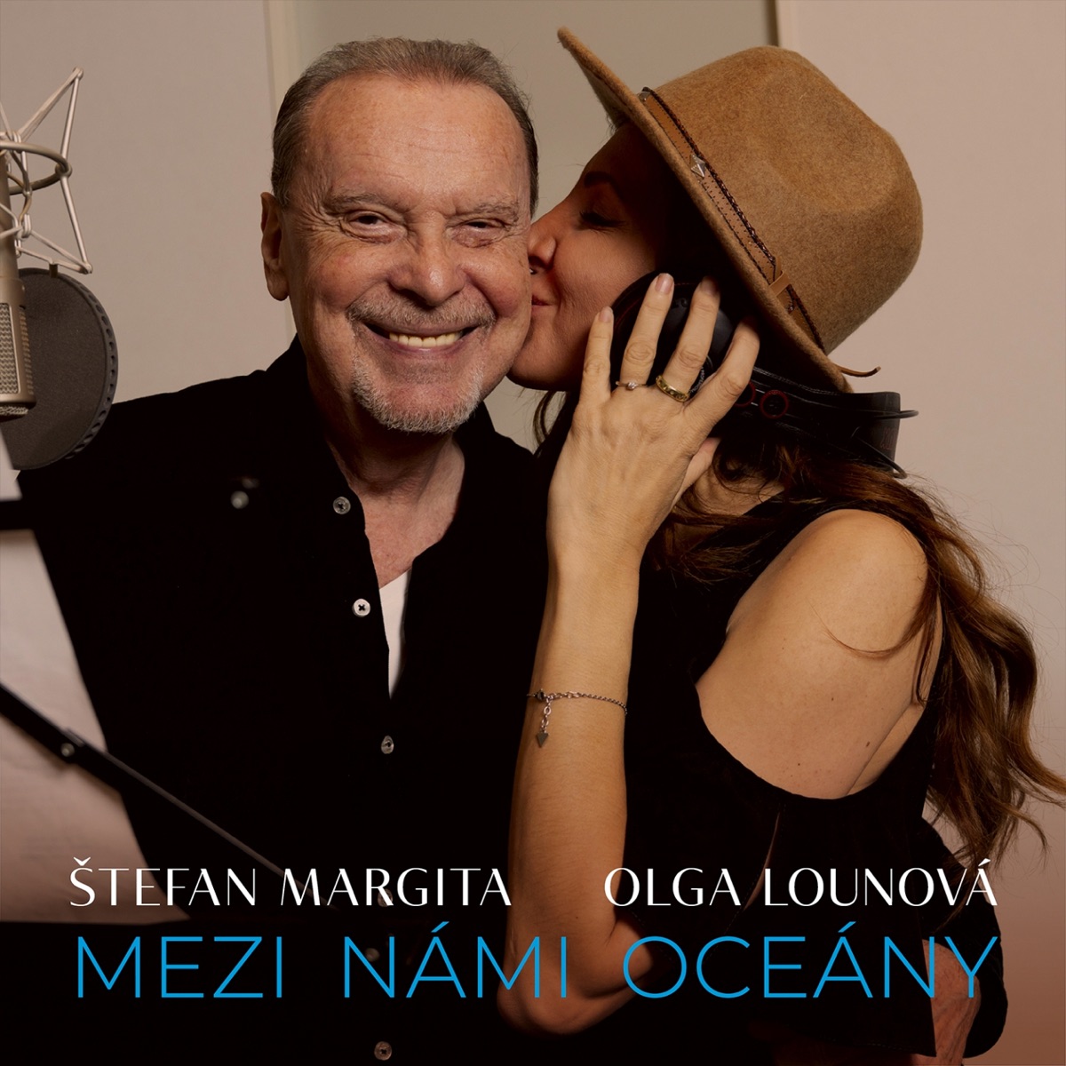 Mezi námi oceány - Single by Štefan Margita & Olga Lounova album cover