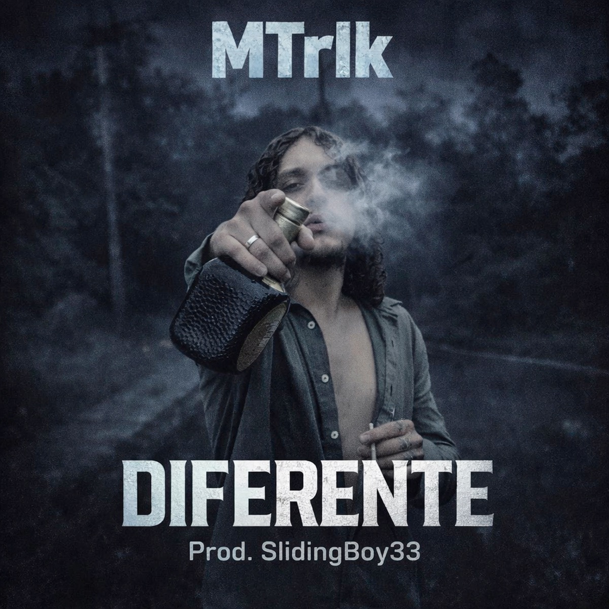 DIFERENTE - Single by MTrlk & Slidingboy33 album cover