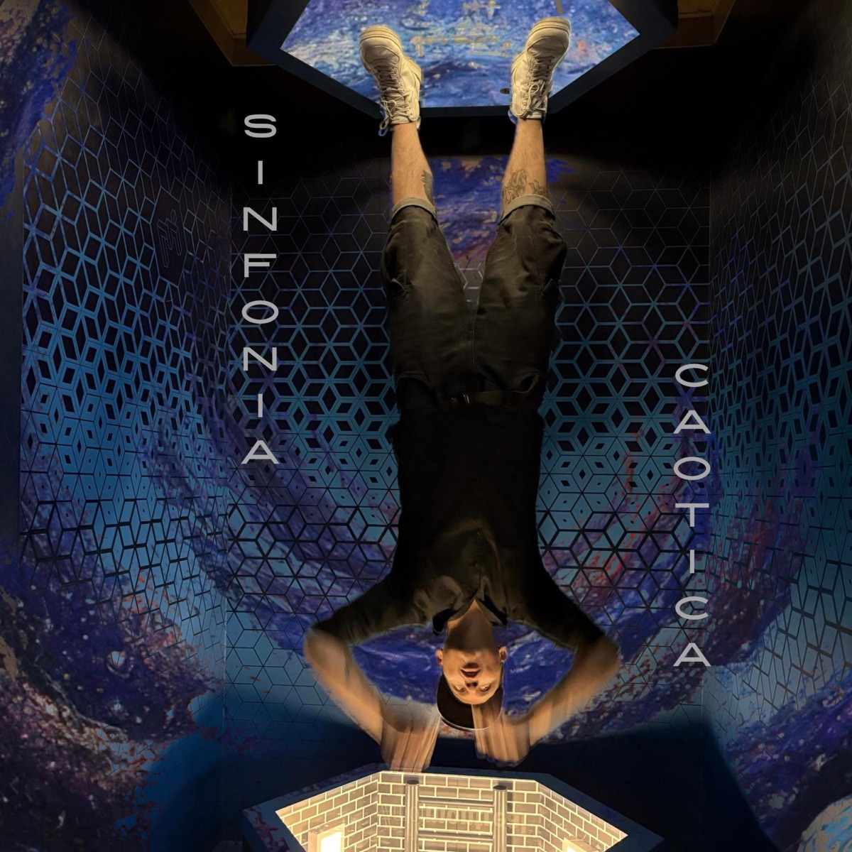 Sinfonía caótica - Single by Chris Grus album cover