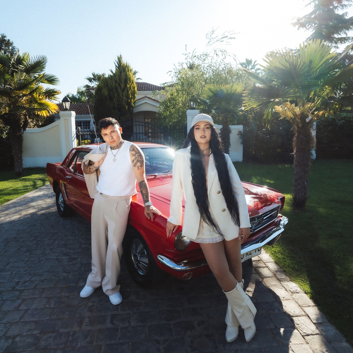 Mas De Una Vez - Single by elgaboaraya & Gigi Caro album cover