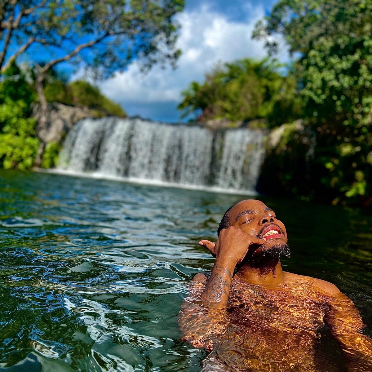 SOAKING by Dr La Choc & 2 3L3V3NS album cover