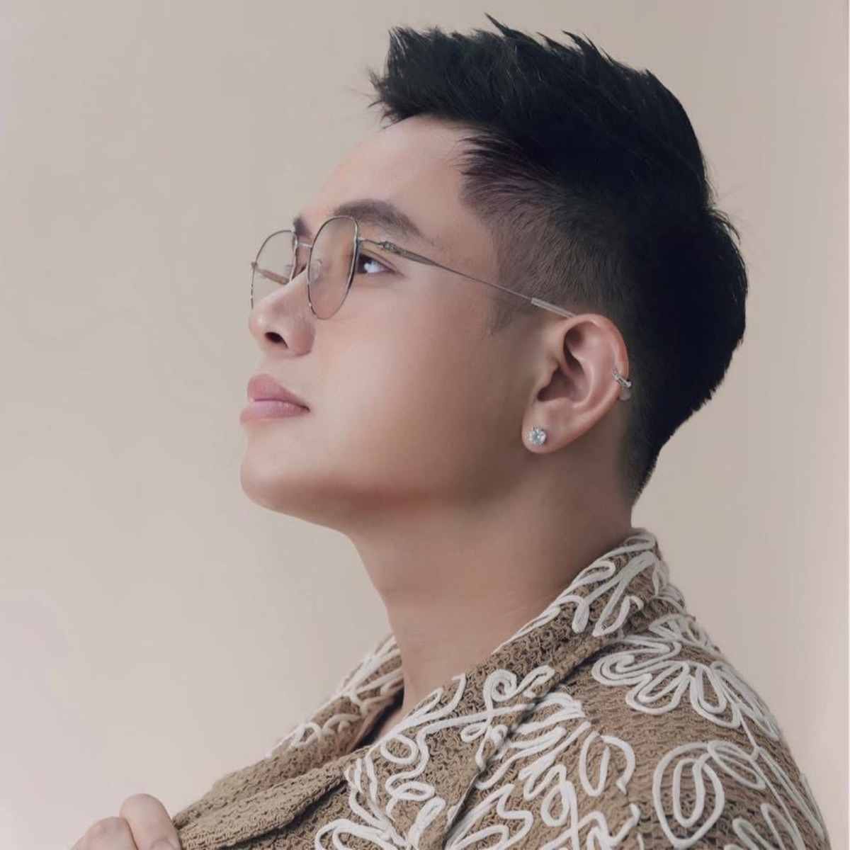 Hoa Nở Bên Đường - Single by Quang Đăng Trần album cover