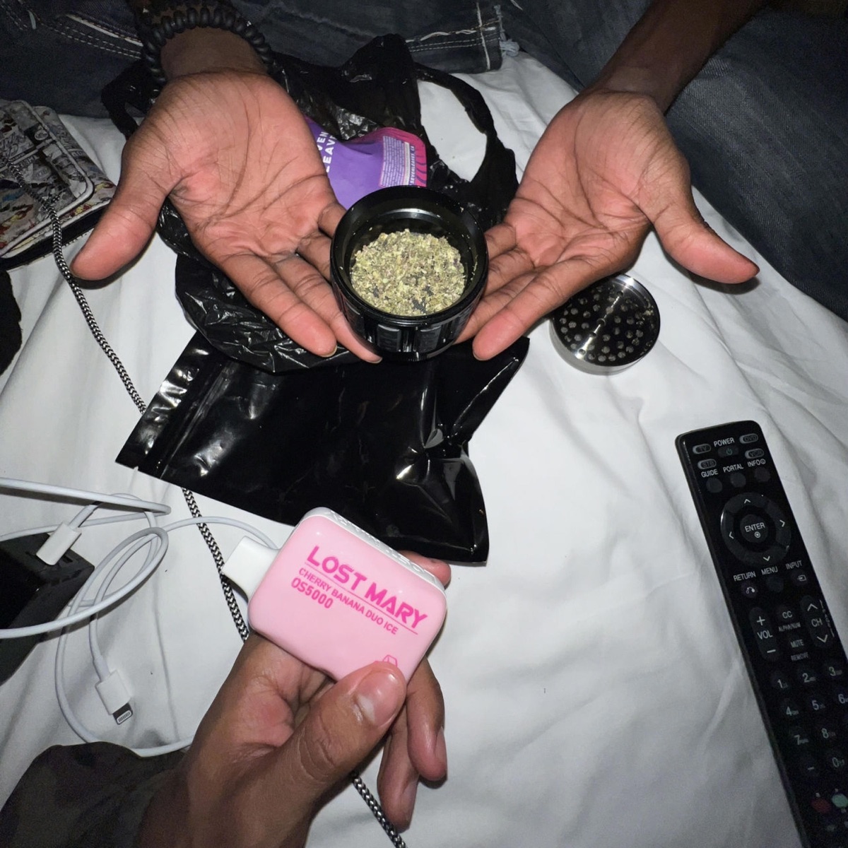 VILLIANS IN DISGUISE (feat. XxTray) - Single by D13 album cover