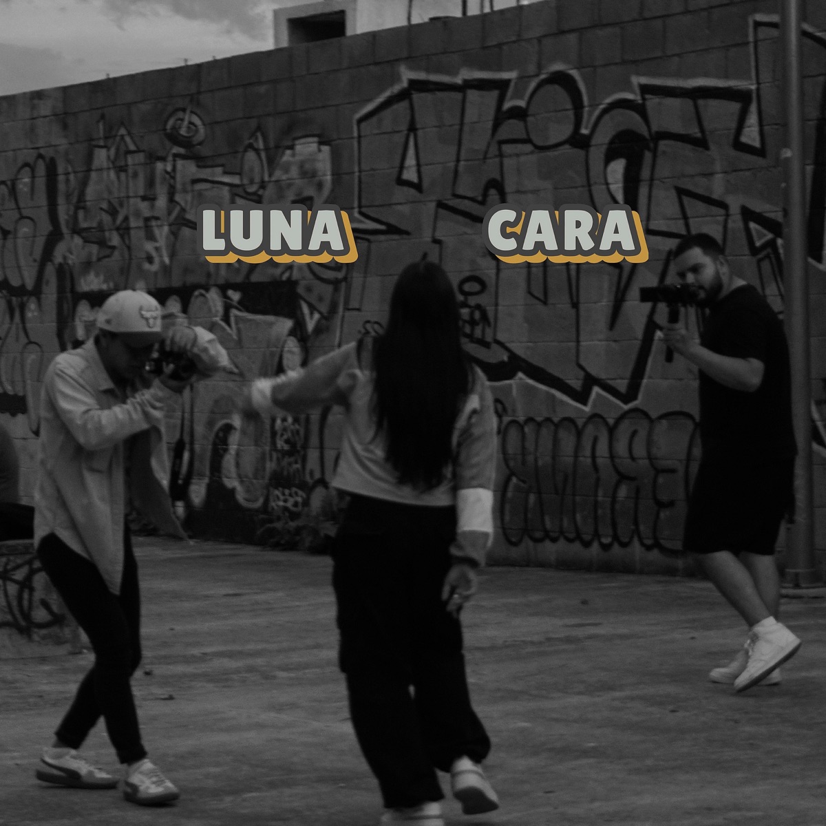 luna cara - Single by XYMX.G album cover