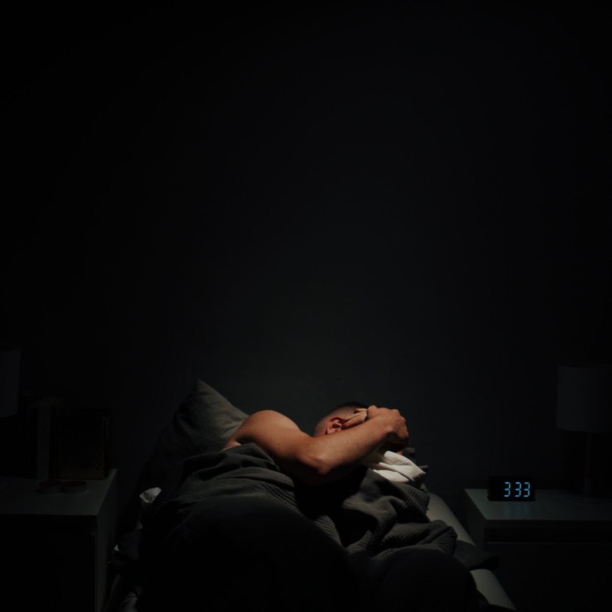 1000 NOCHES EN BLANCO - Single by Egho album cover