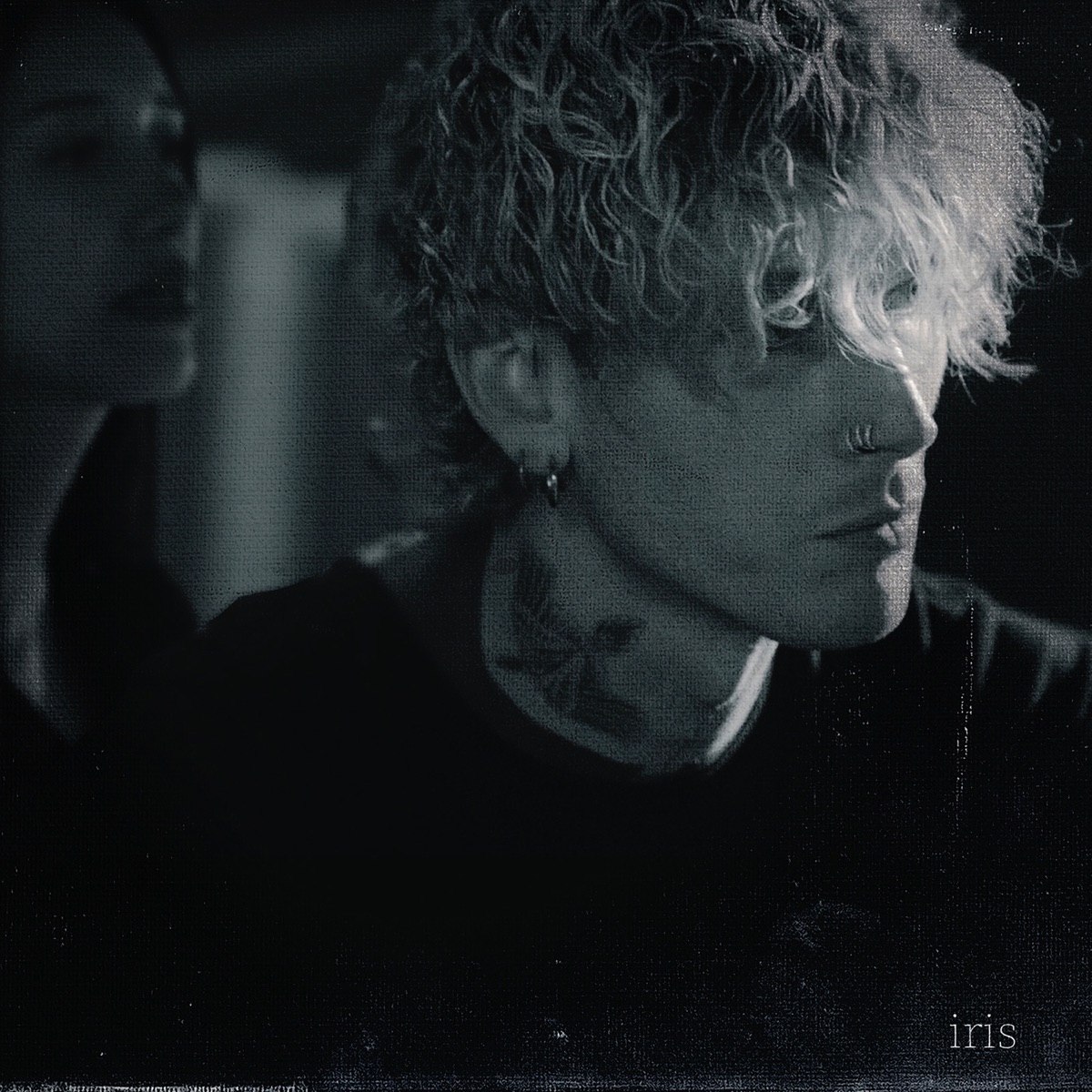 iris - Single by mgk & Julia Wolf album cover
