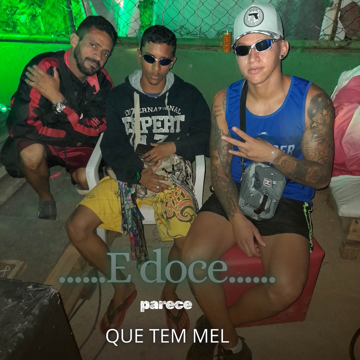 E Doce parece que tem mel - Single by DJ quiiell album cover