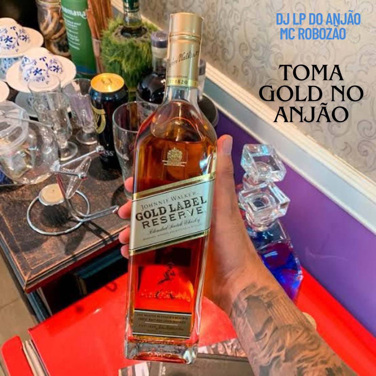 Toma Gold no Anjão - Single by Dj LP Do Anjão & Mc Robozão album cover
