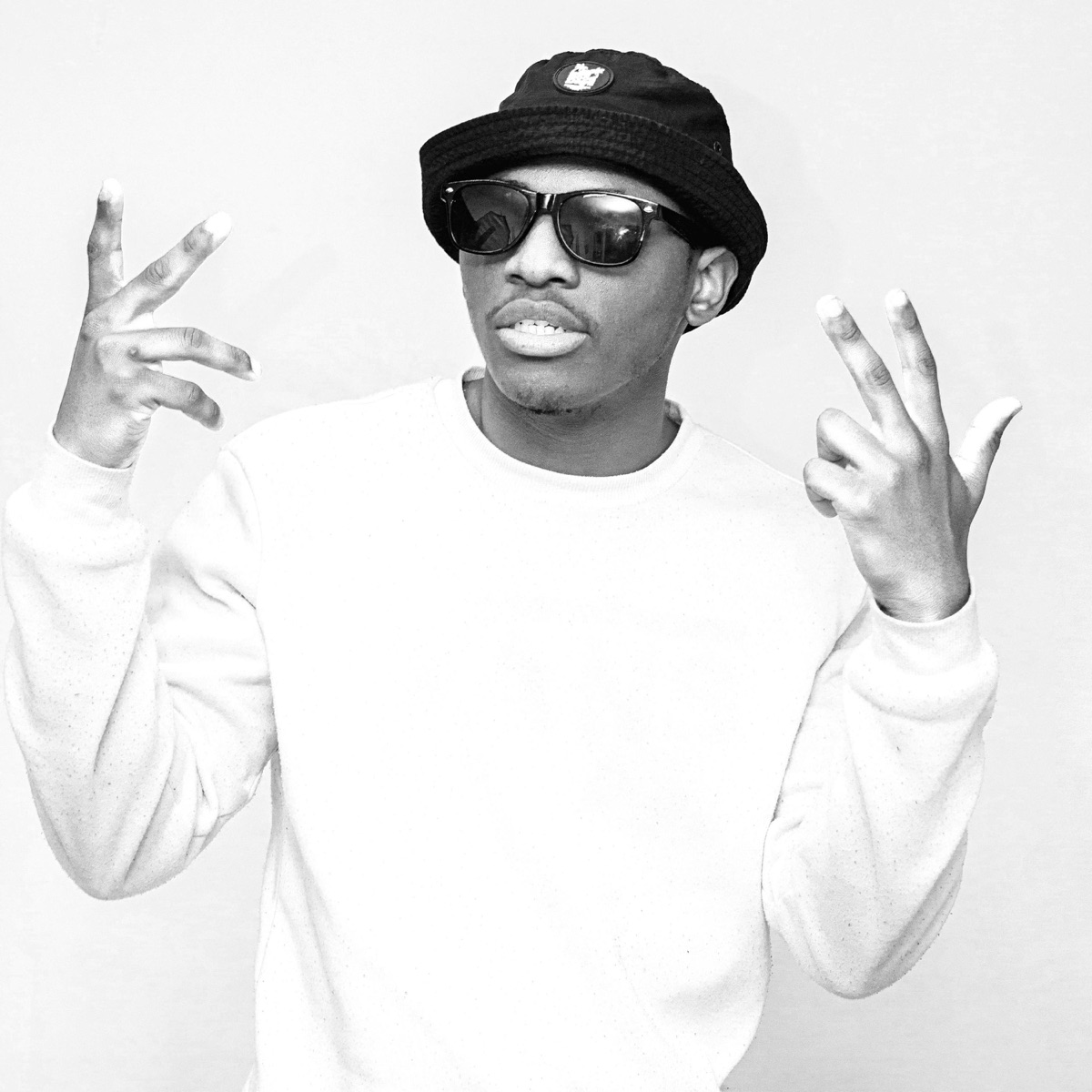 Ufun' Ukwenzan - Single by Rickus album cover