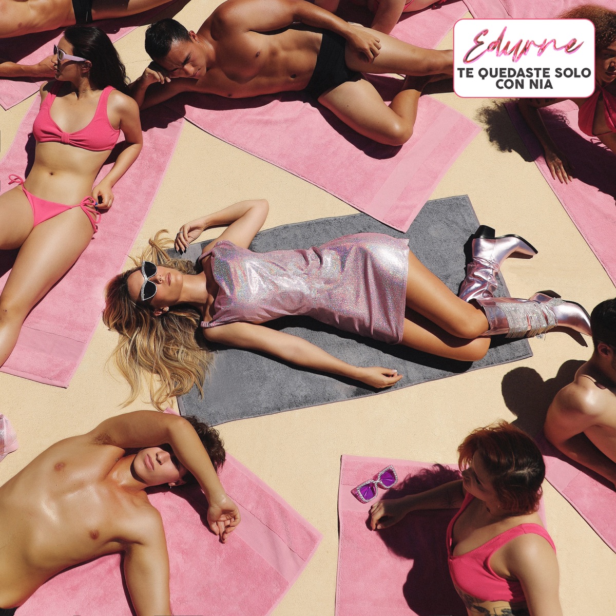 Te Quedaste Solo - Single by Edurne & NIA album cover