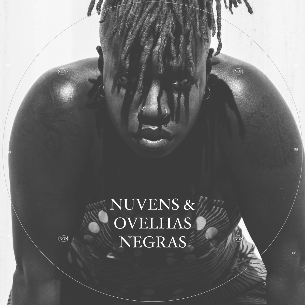 NUVENS & OVELHAS NEGRAS by Kayode & Iky Castilho album cover