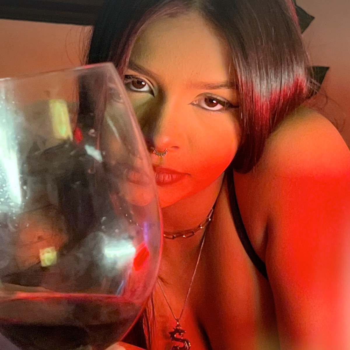 UMA TAÇA - Single by MONIZZE album cover