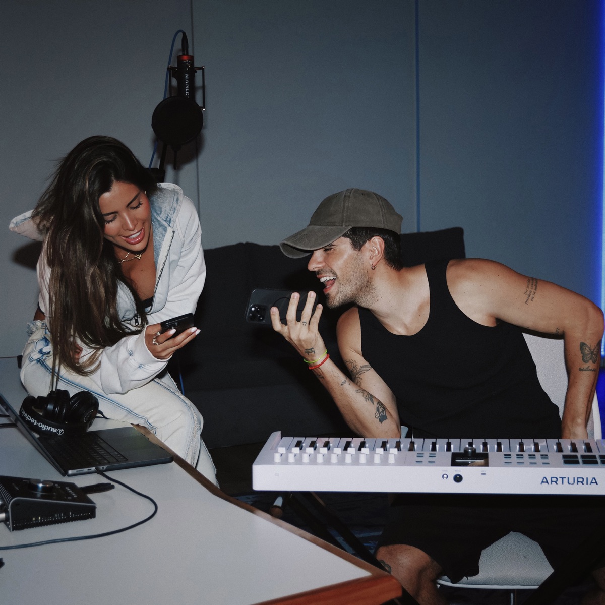 Mi Último Te Amo - Single by Fer Vazquez & Valentina Olguin album cover