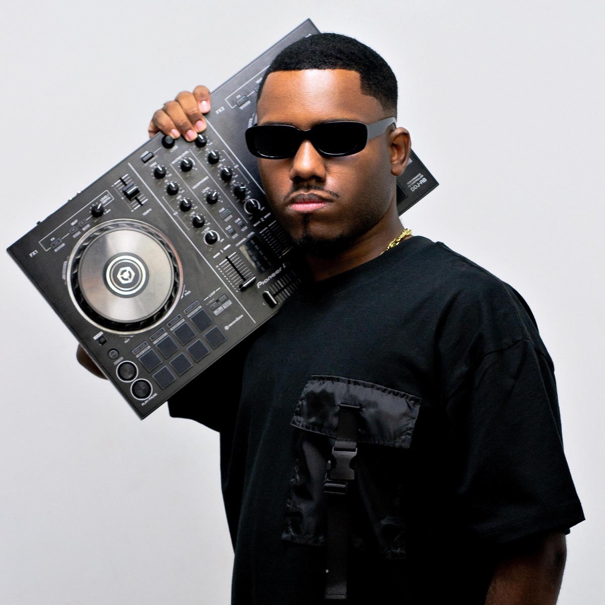 É SO CATUCADÃO TIK TOK 2025 (DJ VT 22) AFROZADA - Single by dj vt 22 ofc album cover