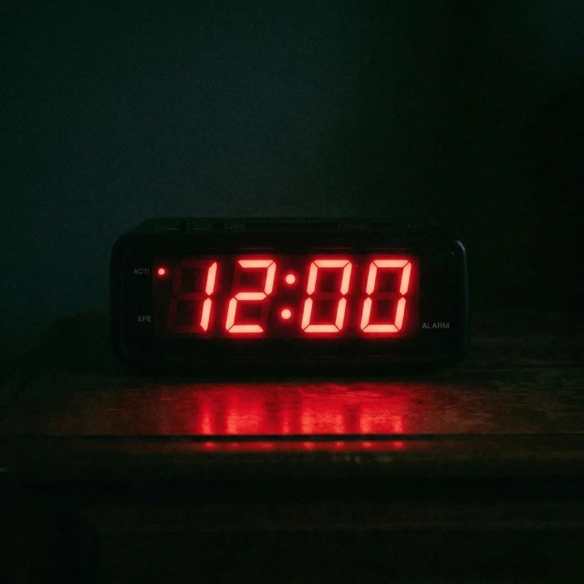 12:00 - Single by P4BS & Julss album cover