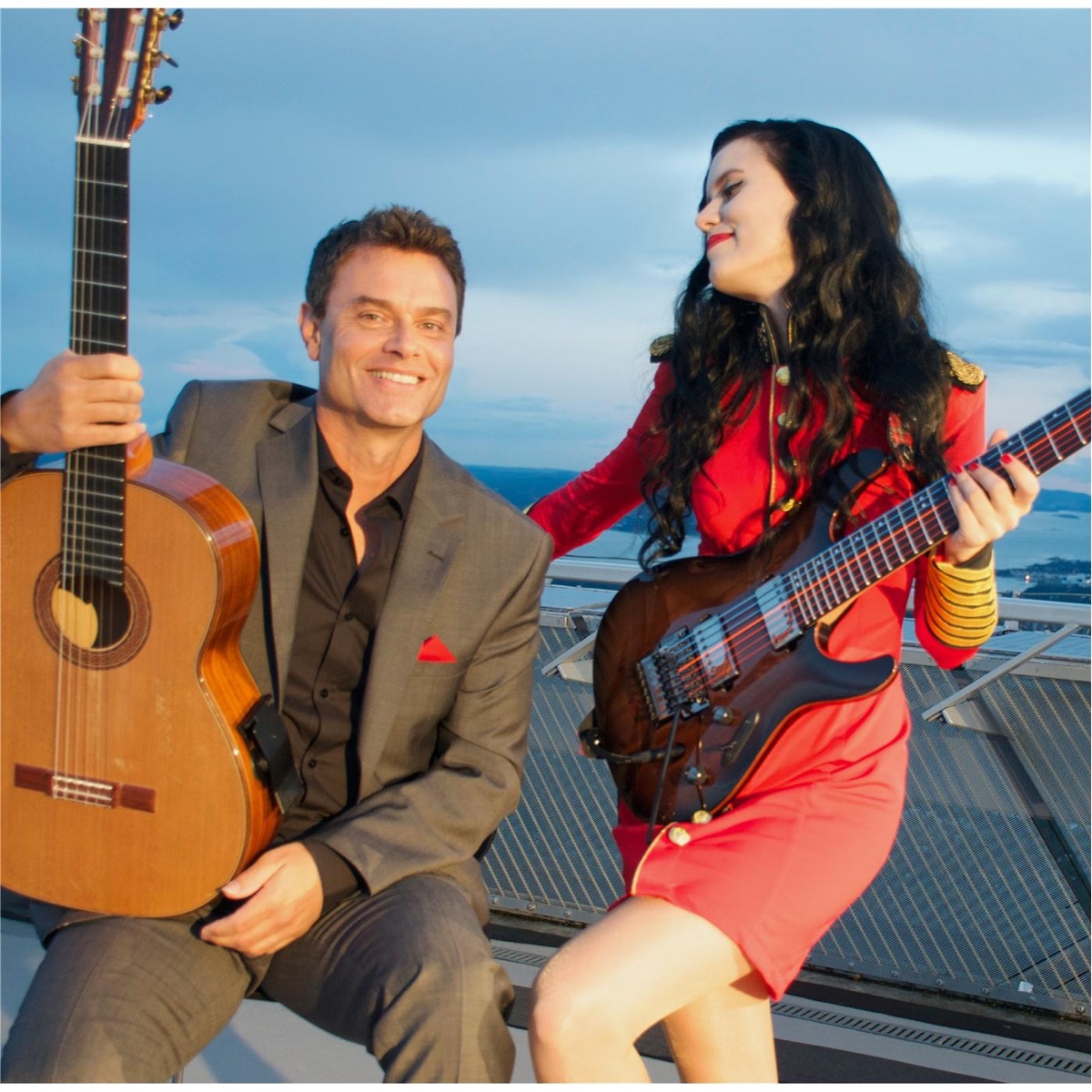 2 Guitars - The Classical Crossover Album by The Commander in Chief & Craig Ogden album cover