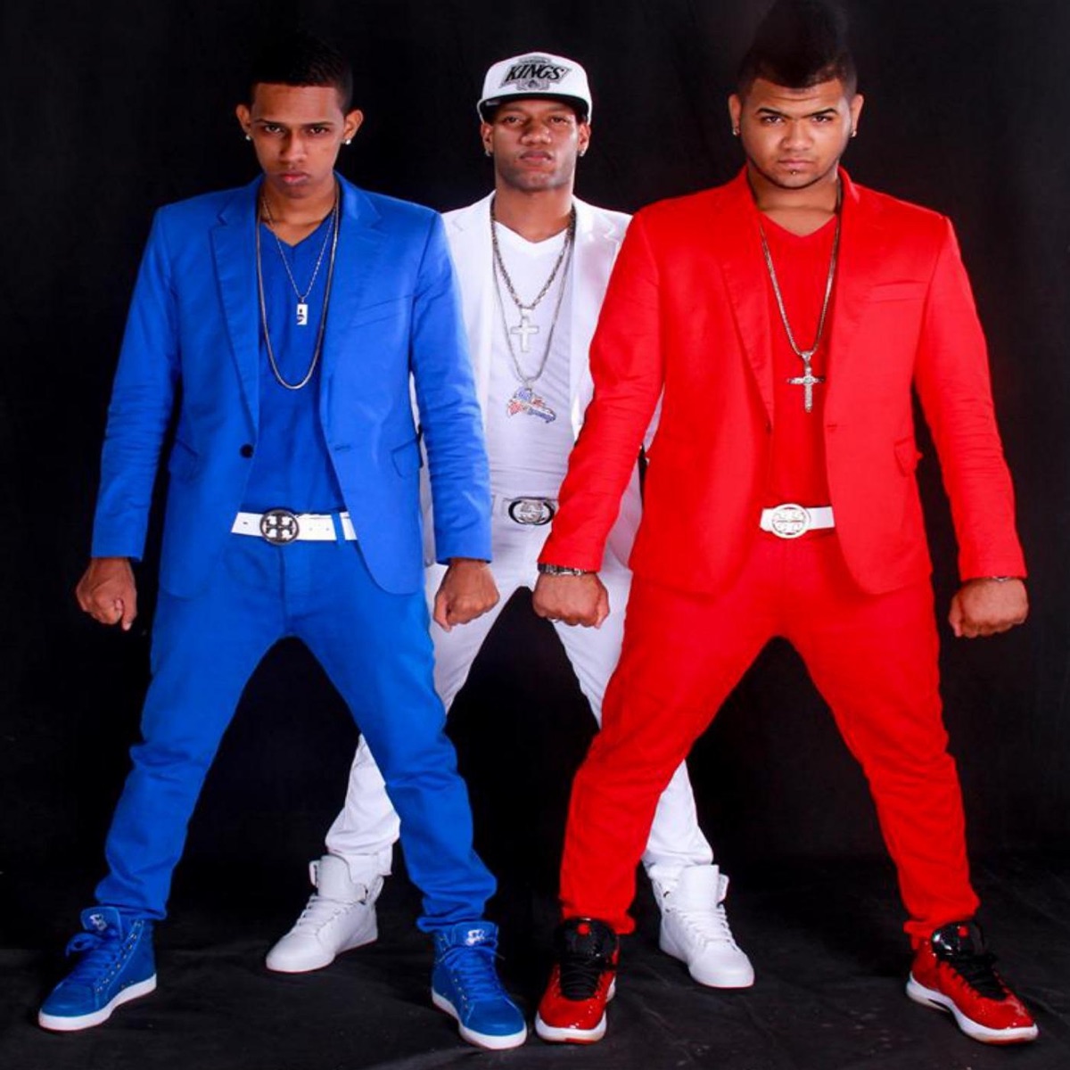 No Te Vallas - Single by La Nueva Escuela album cover
